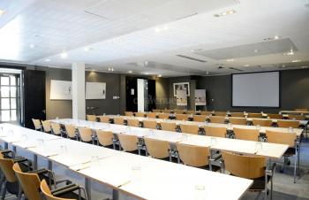 The Forum Campus Graphite Room