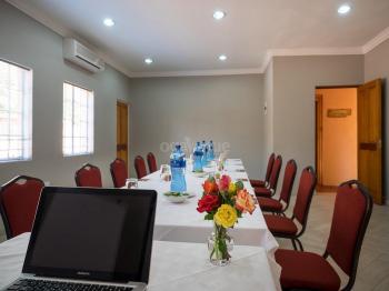 The Elegant Lodge Amanzi Meeting Room