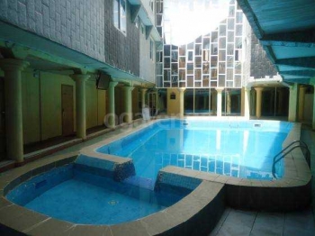 Linas Suites Pool Side