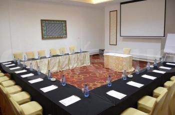 PrideInn Paradise Beach Conference Centre Kaya Conference Room