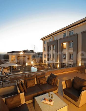 Eka Hotel Pool Lounge